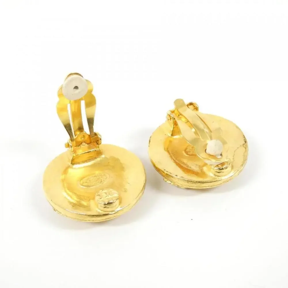 CHANEL authentic gold